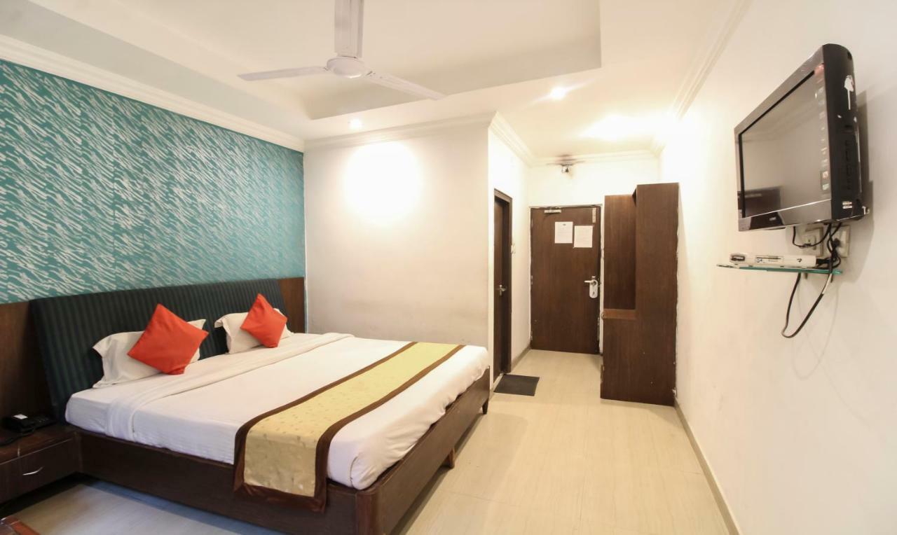 Hotel Monarch Inn Lucknow Exterior foto