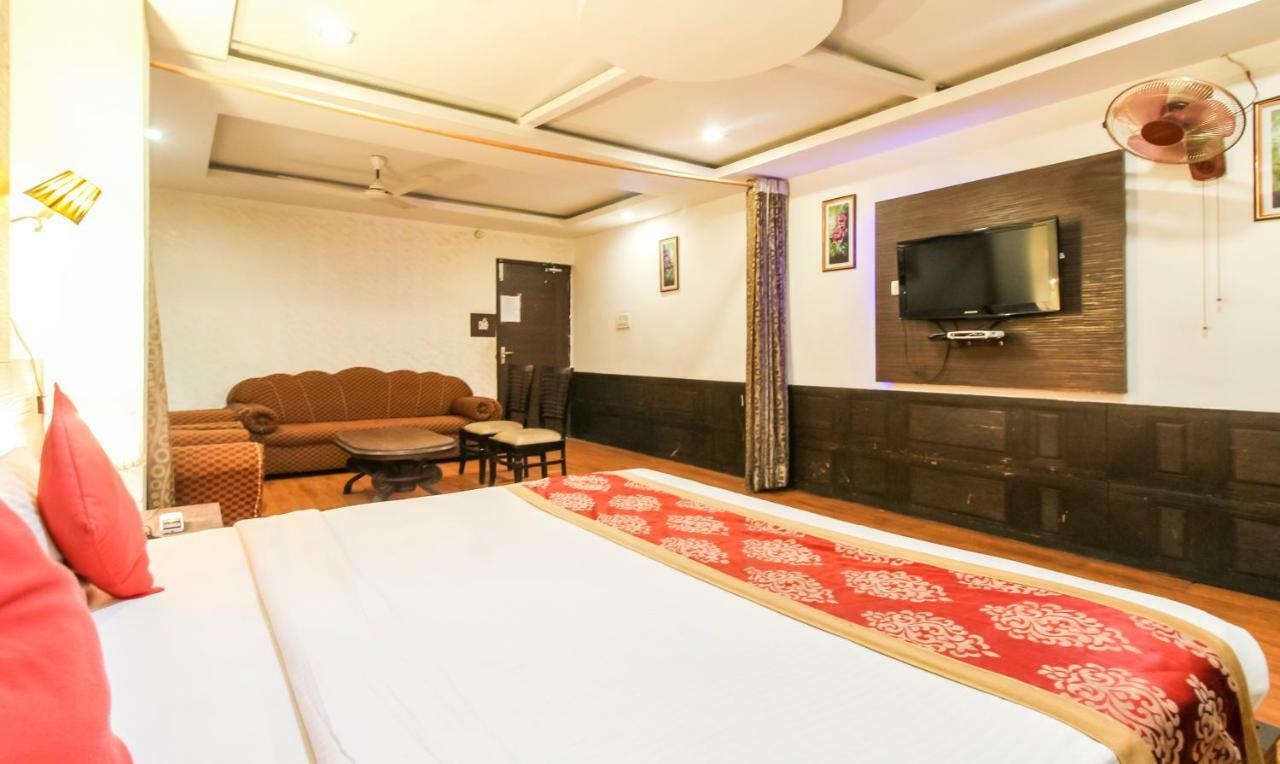 Hotel Monarch Inn Lucknow Exterior foto