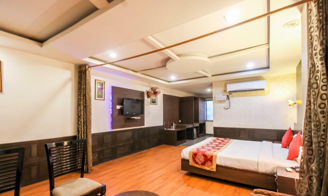 Hotel Monarch Inn Lucknow Exterior foto
